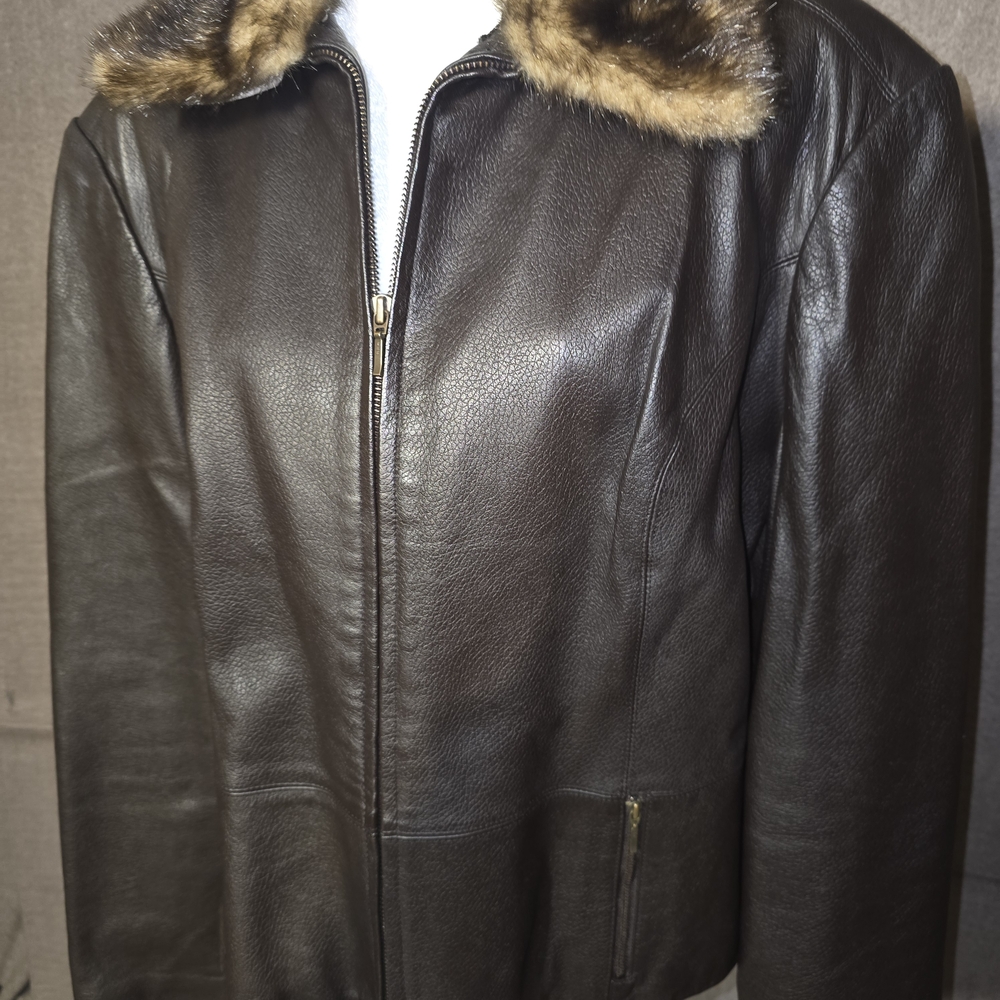 My Weekend Clothes Brown Leather Jacket Removeable Faux Fur Collar Size Large - Picture 3 of 16